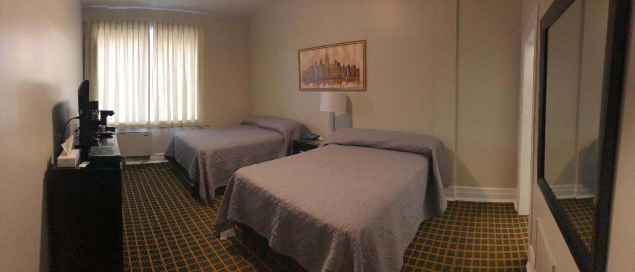 Royal Hotel Flin Flon Ngoại thất bức ảnh