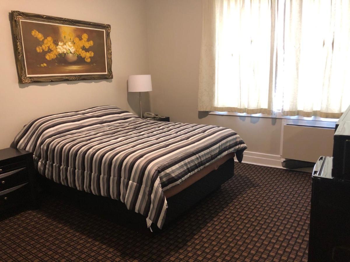 Royal Hotel Flin Flon Ngoại thất bức ảnh